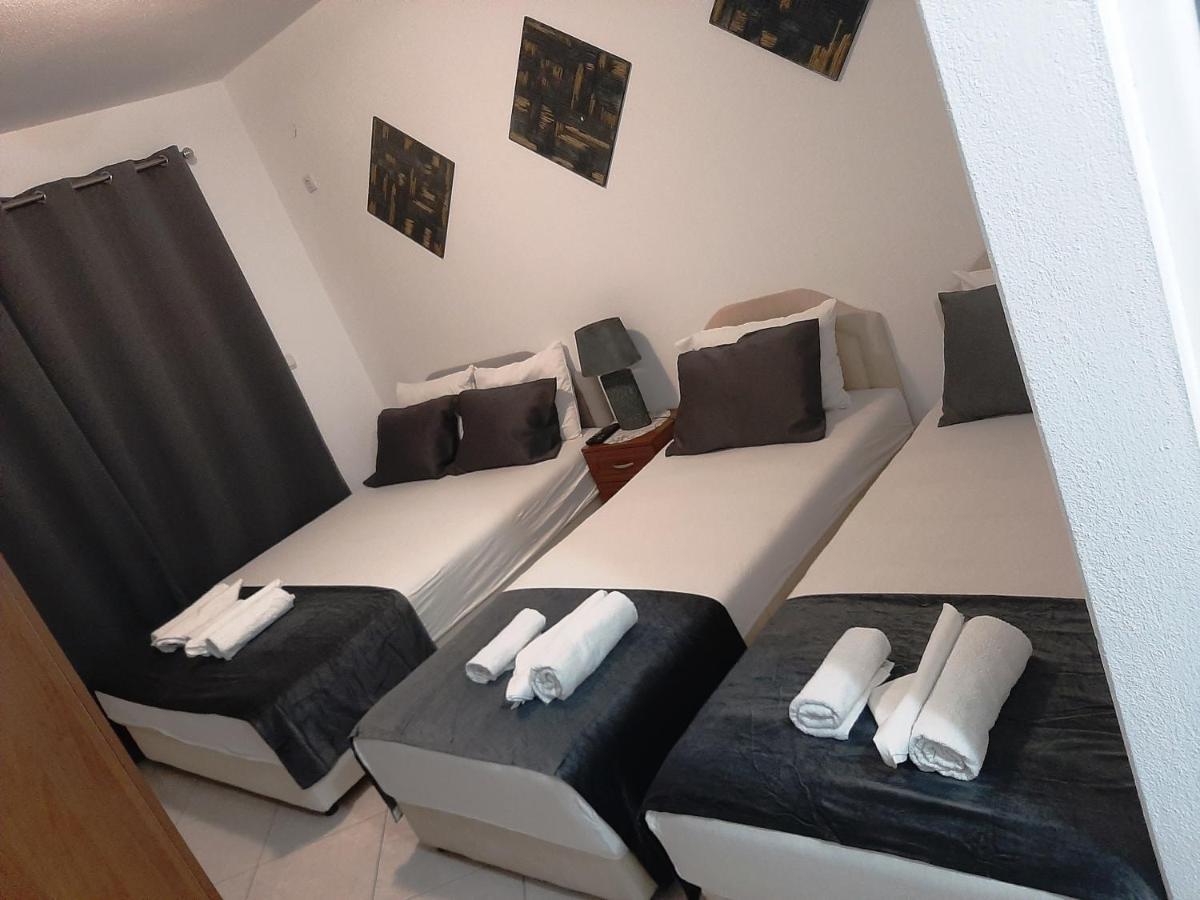 Villa Alba Apartments Dobra Voda Buitenkant foto